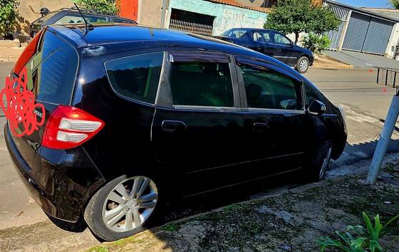 HONDA FIT 1.5 EX 16V FLEX 4P MANUAL HONDA FIT 1.5 EX 16V FLEX 4P MANUAL